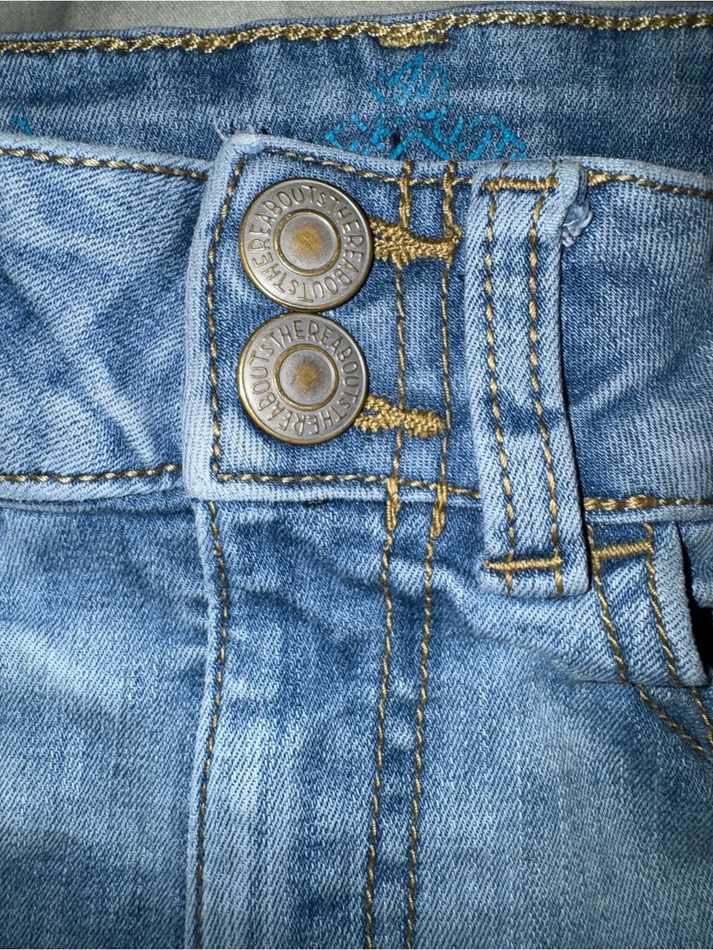 Thereabouts Girls Size 5 Denim Shorts Embroidered Chevron Double Button Stretch - Picture 3 of 6